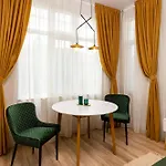 Maison d'hôtes Kapana On Pedestrian Street With Parking Included 4*