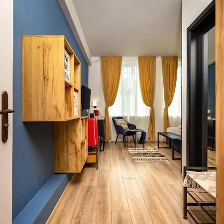 Kapana On Pedestrian Street With Parking Included 4* Filibe