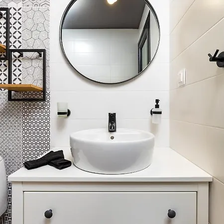 Kapana On Pedestrian Street With Parking Included 4* Filibe