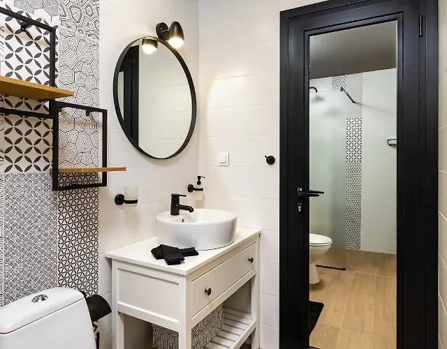 Kapana On Pedestrian Street With Parking Included