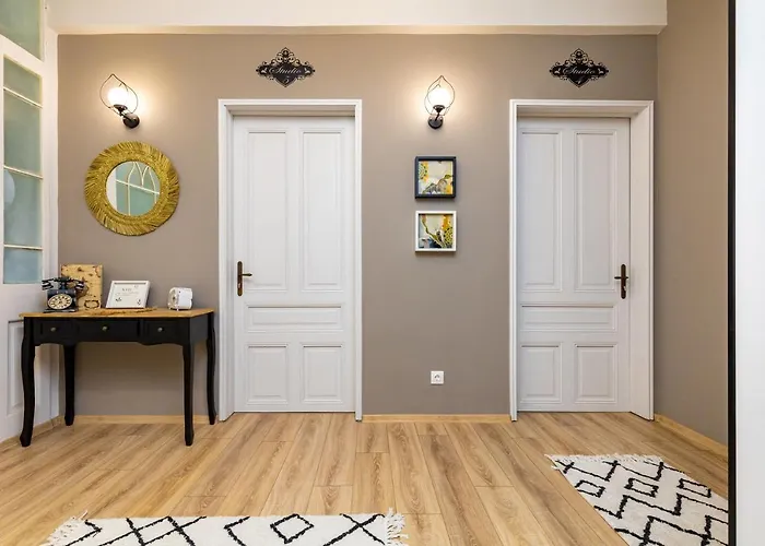 Πανσιόν Kapana On Pedestrian Street With Parking Included 4*