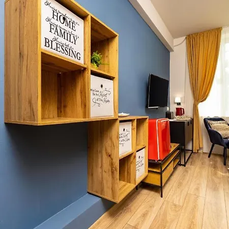 Kapana On Pedestrian Street With Parking Included 플로브디프