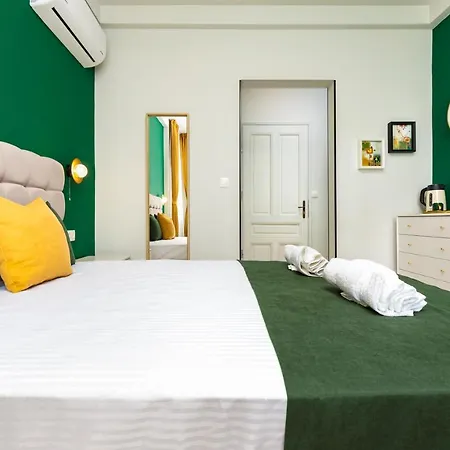 Kapana On Pedestrian Street With Parking Included 플로브디프