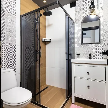 Kapana On Pedestrian Street With Parking Included