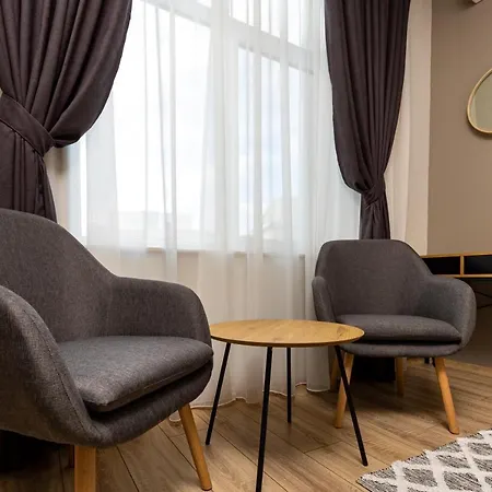 Kapana On Pedestrian Street With Parking Included 플로브디프