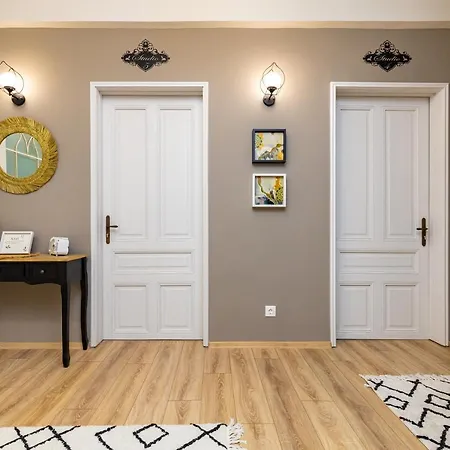 게스트하우스 Kapana On Pedestrian Street With Parking Included 4*