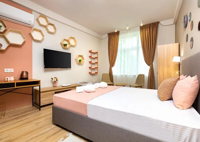 Kapana On Pedestrian Street With Parking Included